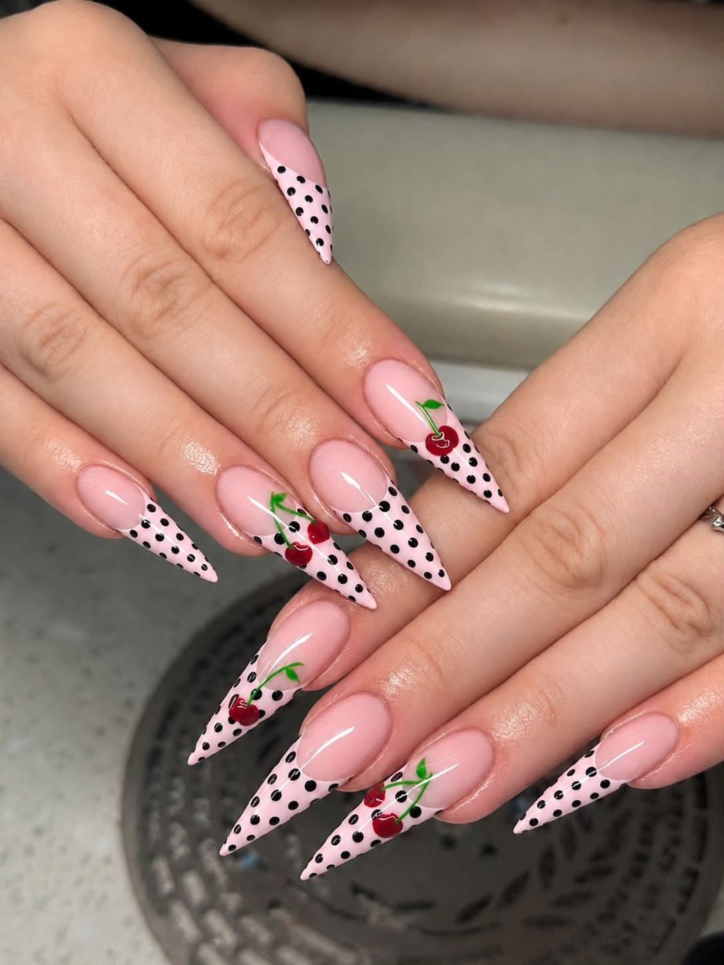 Moira Nails & Spa